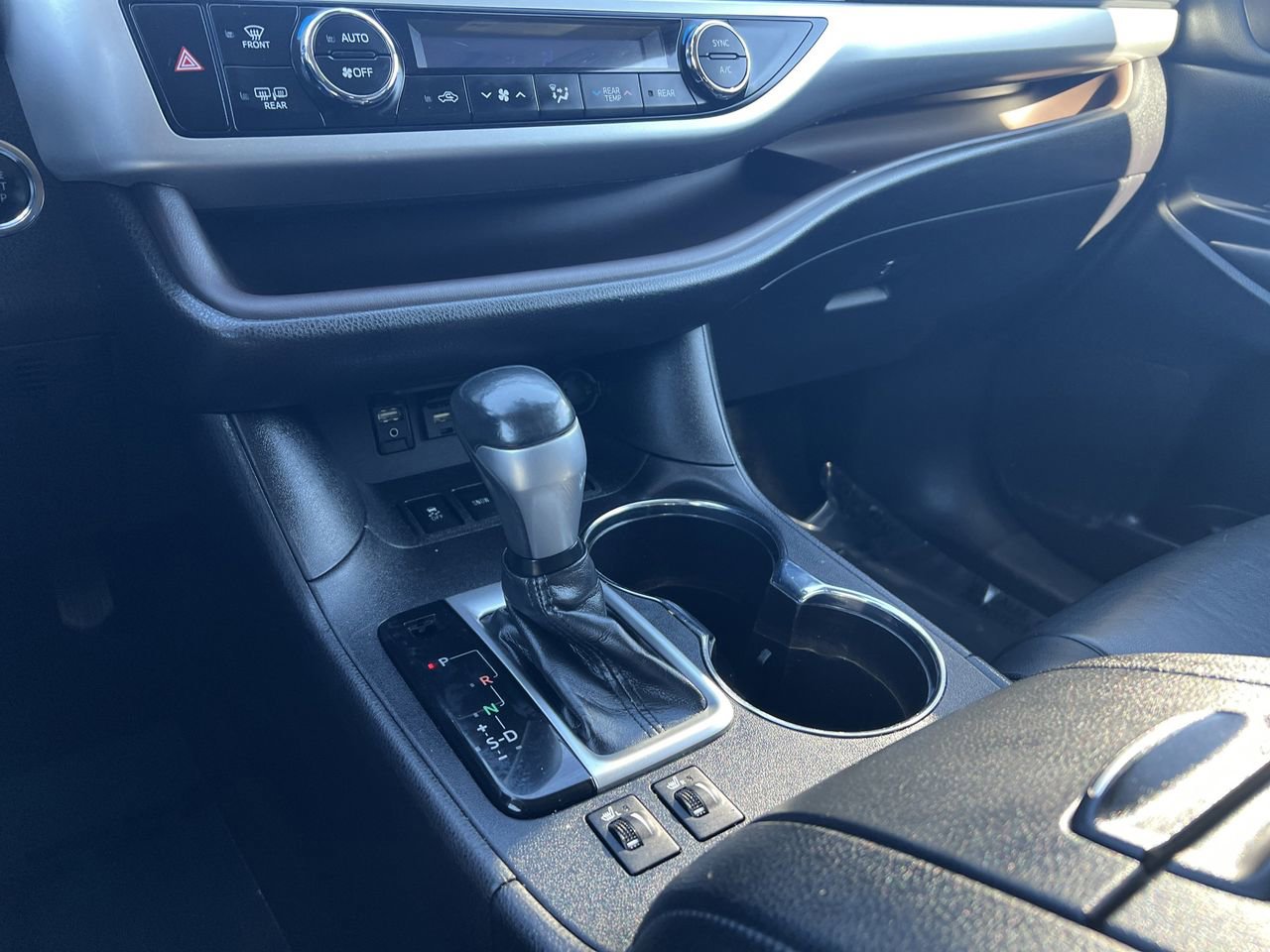 Used 2019 Toyota Highlander XLE image 13