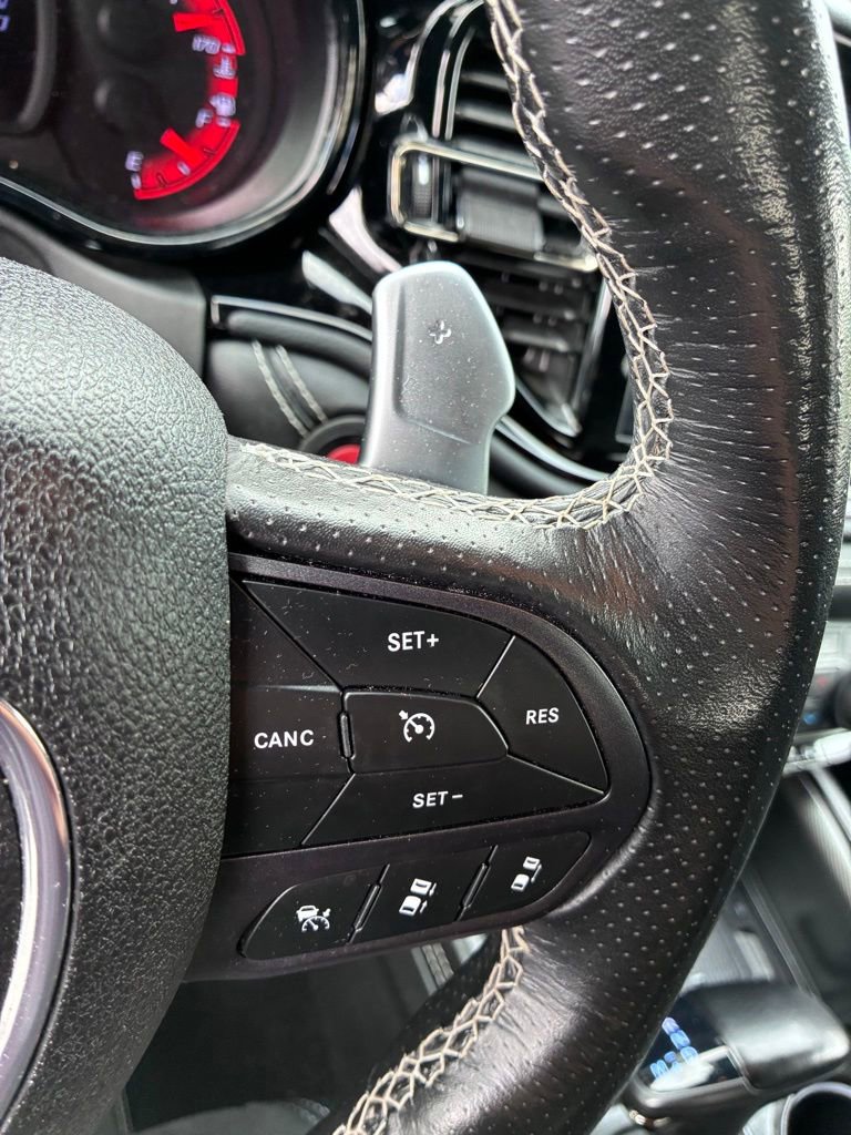 Used 2021 Dodge Durango SRT Hellcat w/ Technology Group AWD/4WD image 28
