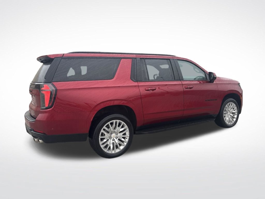 Certified 2025 Chevrolet Suburban RST w/ Comfort Package AWD/4WD image 5