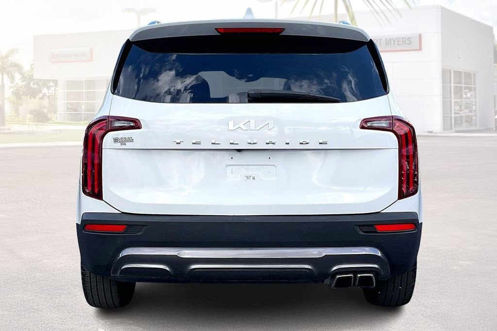 Used 2022 Kia Telluride EX w/ EX Premium Package image 16