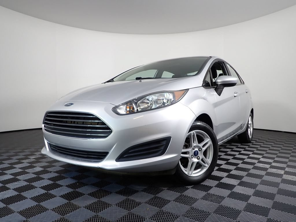 Used 2019 Ford Fiesta SE FWD image 2