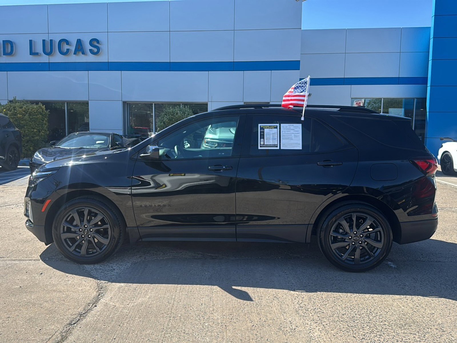 Used 2024 Chevrolet Equinox RS w/ LPO, Cargo Package FWD image 8