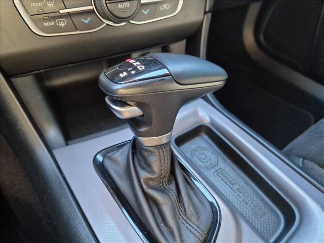 Used 2022 Dodge Charger R/T w/ Plus Group RWD image 12