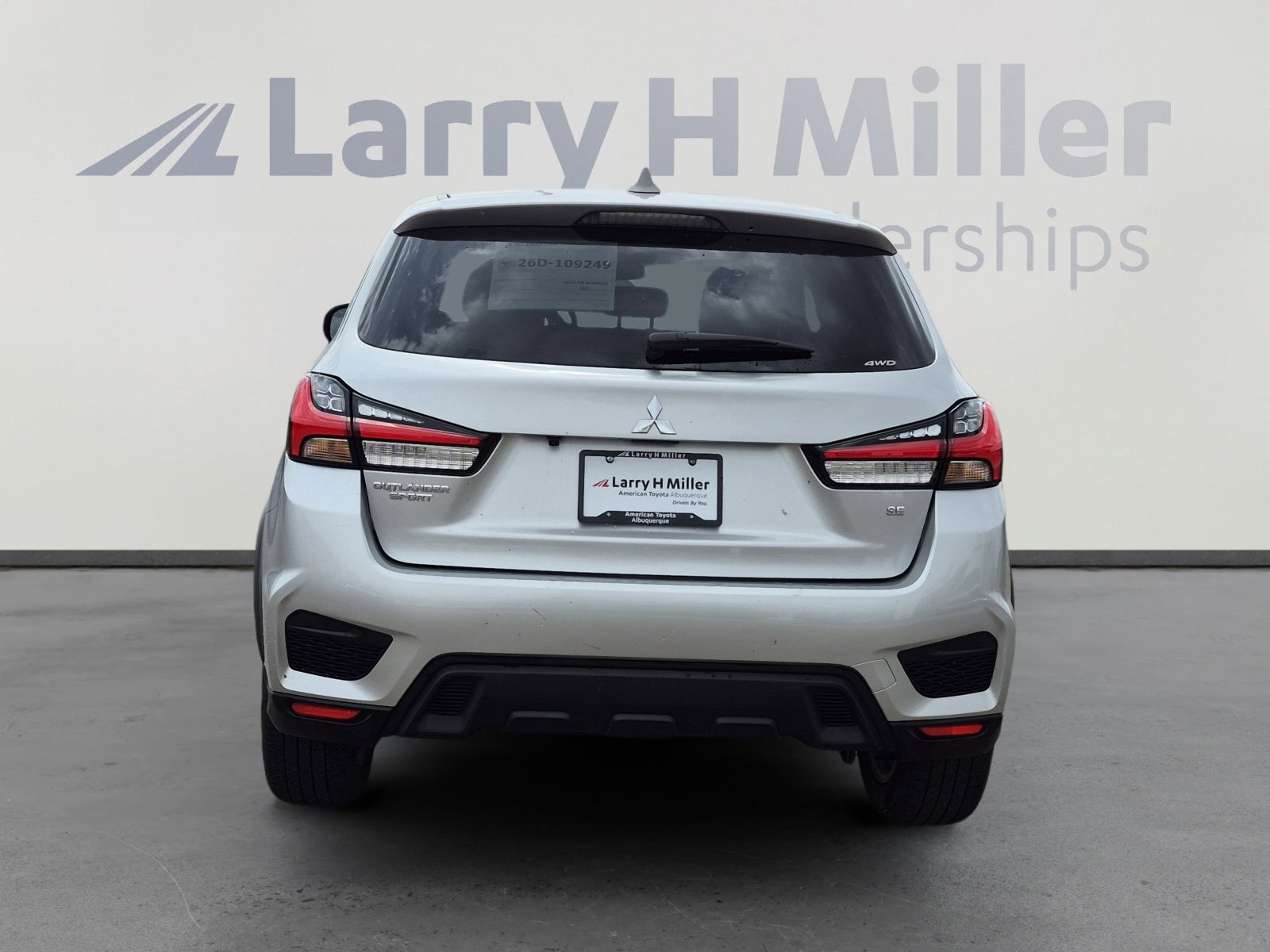 Used 2025 Mitsubishi Outlander Sport ES image 4