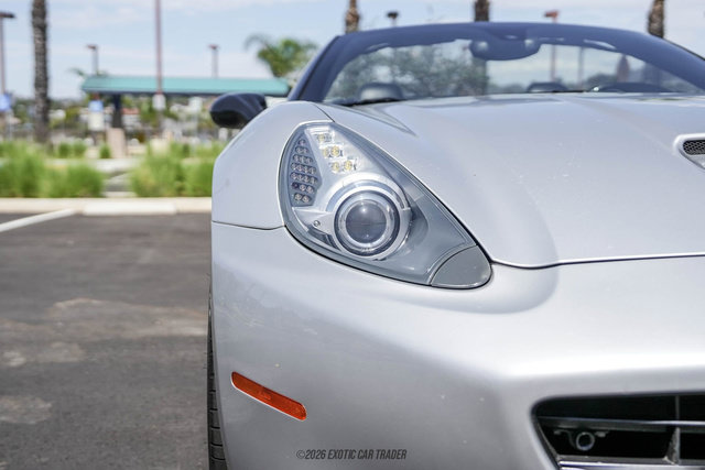 Used 2012 Ferrari California RWD image 59