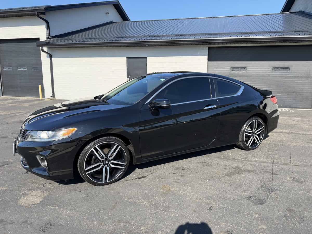Used 2015 Honda Accord EX image 3