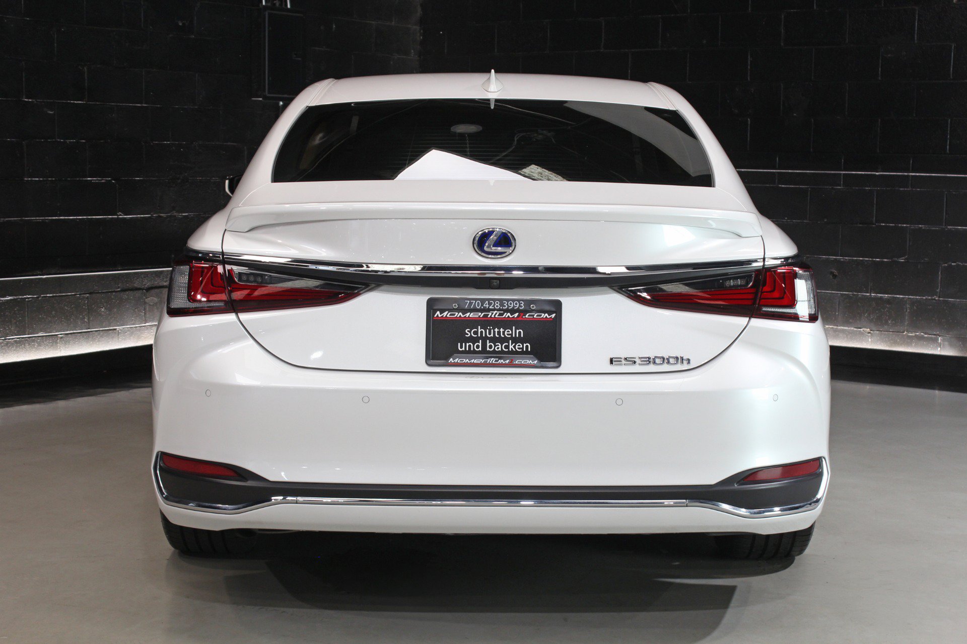Used 2022 Lexus ES 300h Ultra Luxury w/ Accessory Package 2 FWD image 13