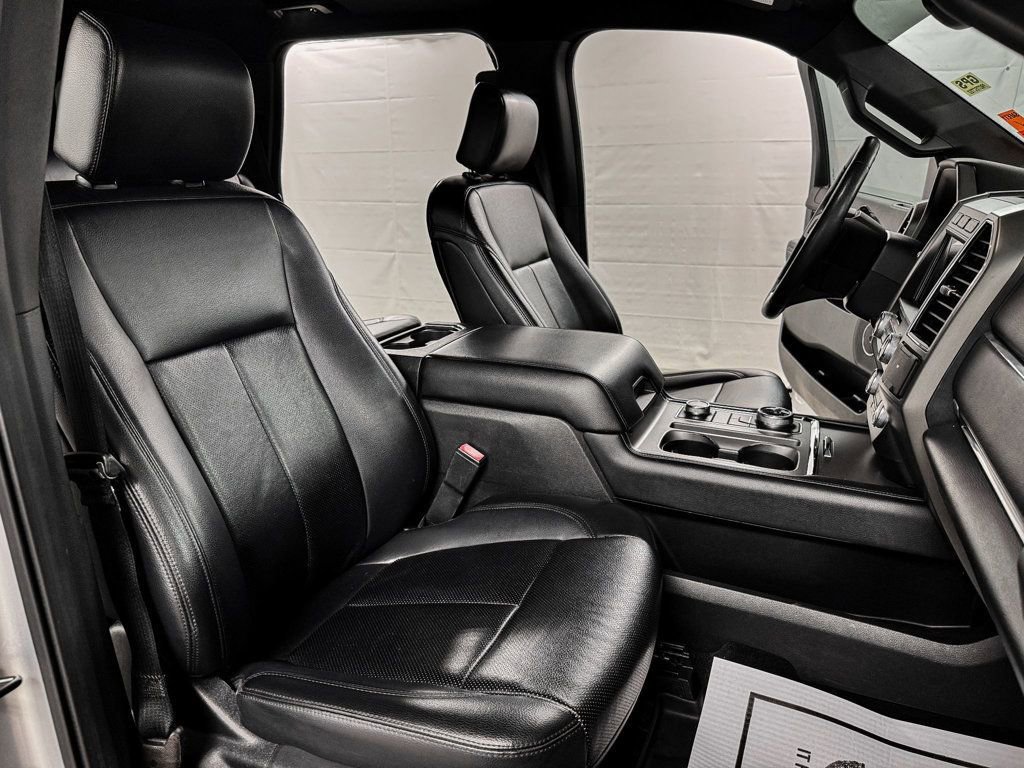 Used 2019 Ford Expedition XLT w/ Equipment Group 202A image 11