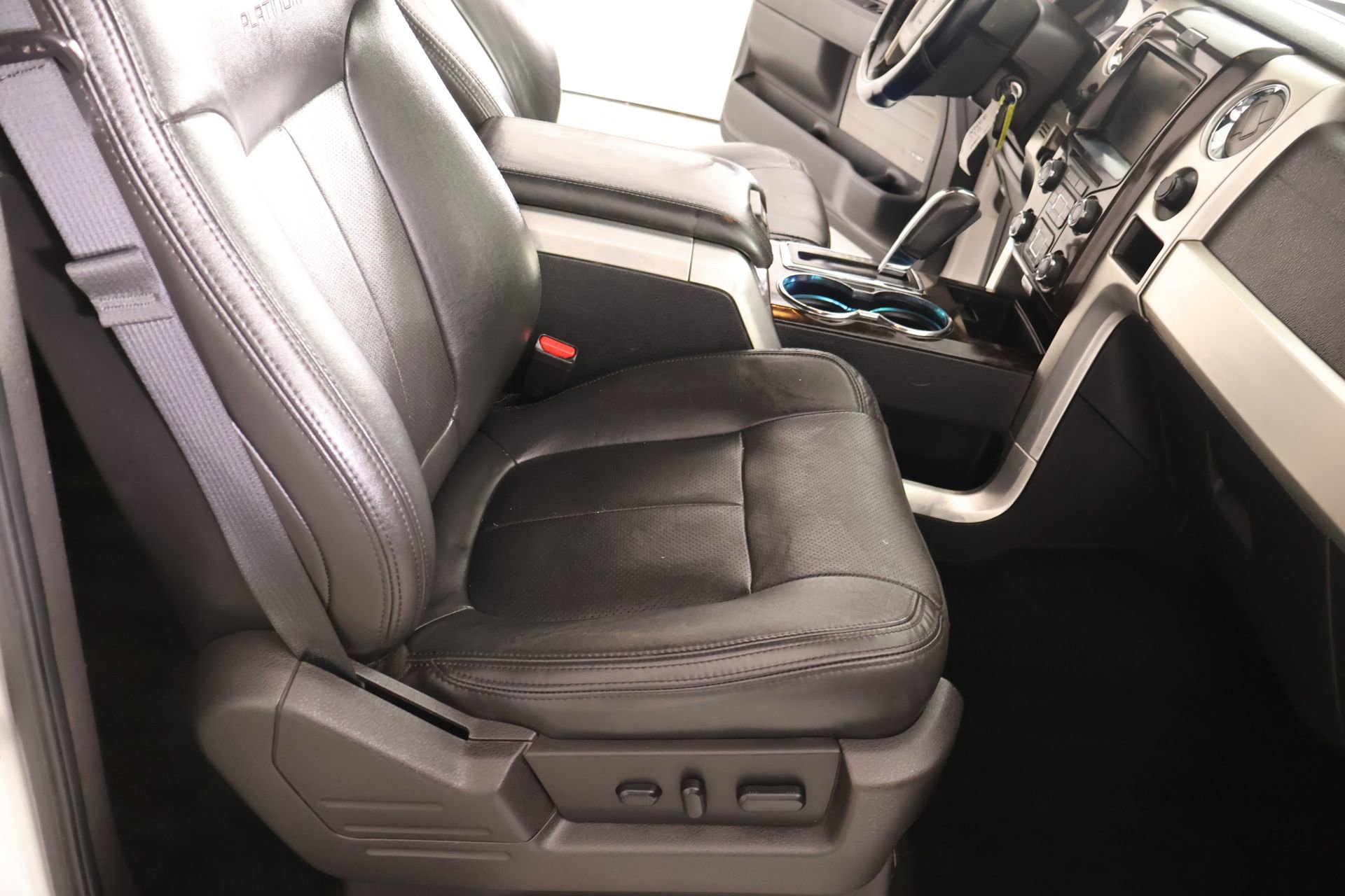 Used 2013 Ford F150 Platinum AWD/4WD image 15