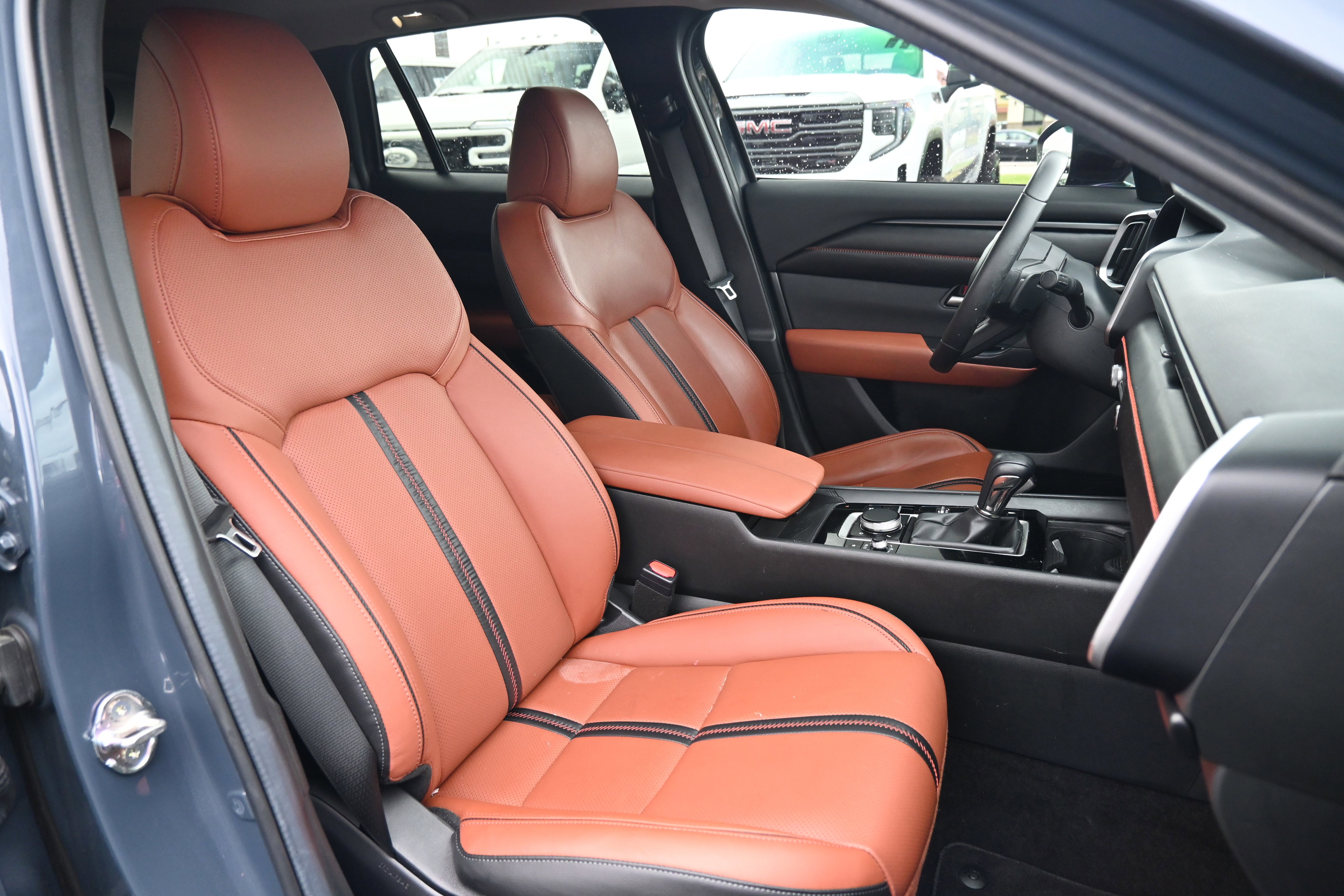 Used 2024 MAZDA CX-50 Meridian Edition image 18