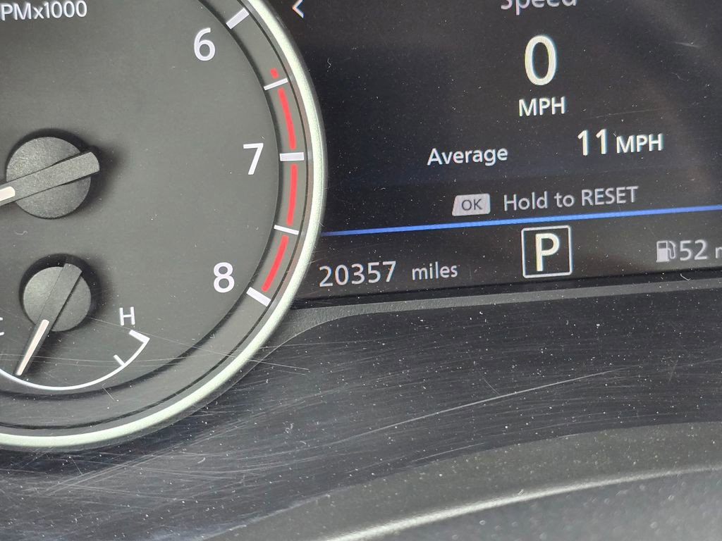 Used 2024 Nissan Sentra SR w/ SR Premium Package FWD image 27