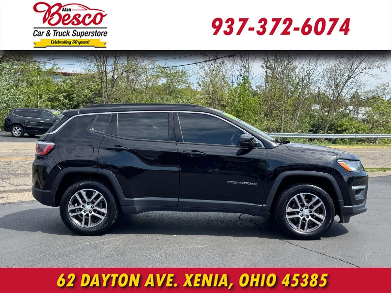 Used 2017 Jeep Compass Latitude w/ Popular Equipment Group AWD/4WD image 3