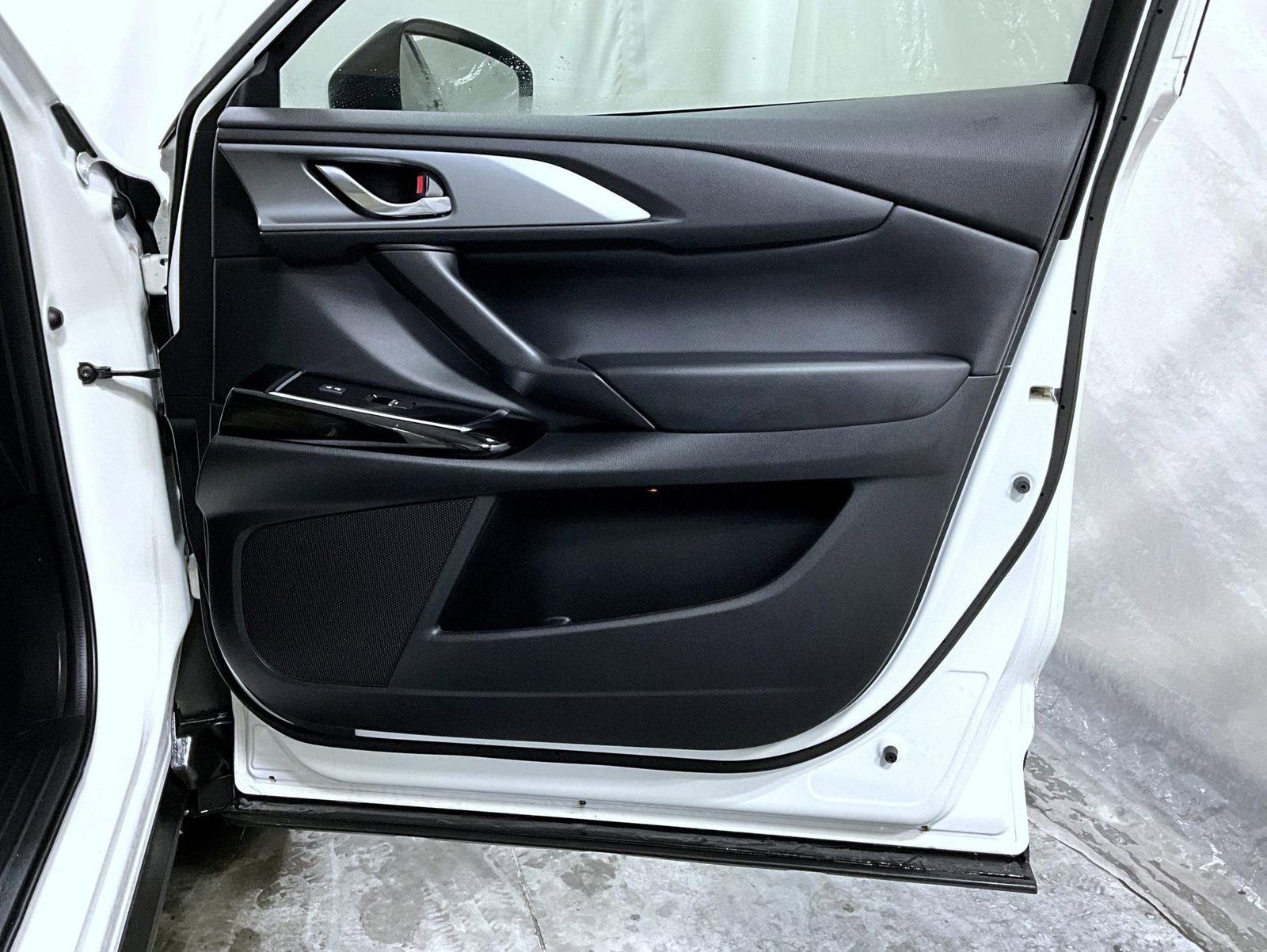 Certified 2023 MAZDA CX-9 Touring Plus image 17