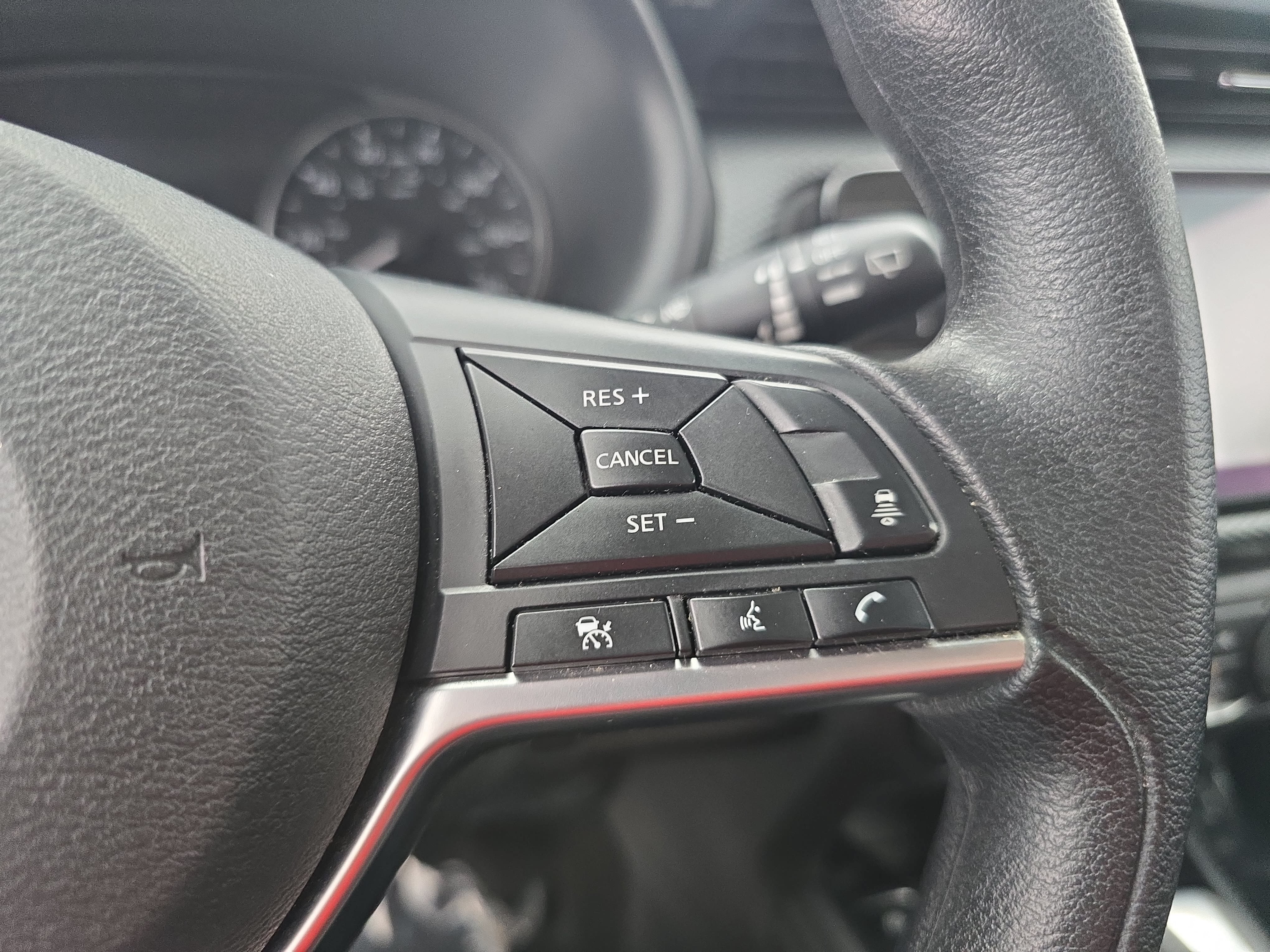 Certified 2023 Nissan Kicks SV FWD image 17