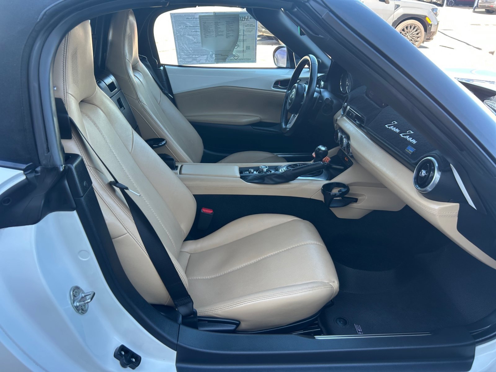 Used 2024 MAZDA MX-5 Miata Grand Touring RWD image 28