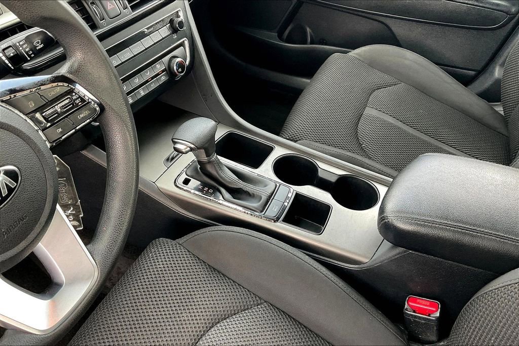Used 2020 Kia Optima LX image 15