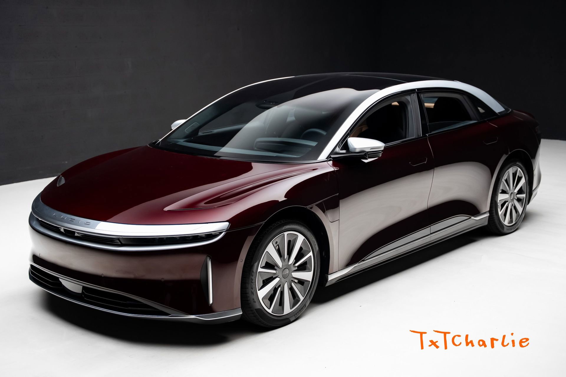 Used 2022 Lucid Air Grand Touring image 1