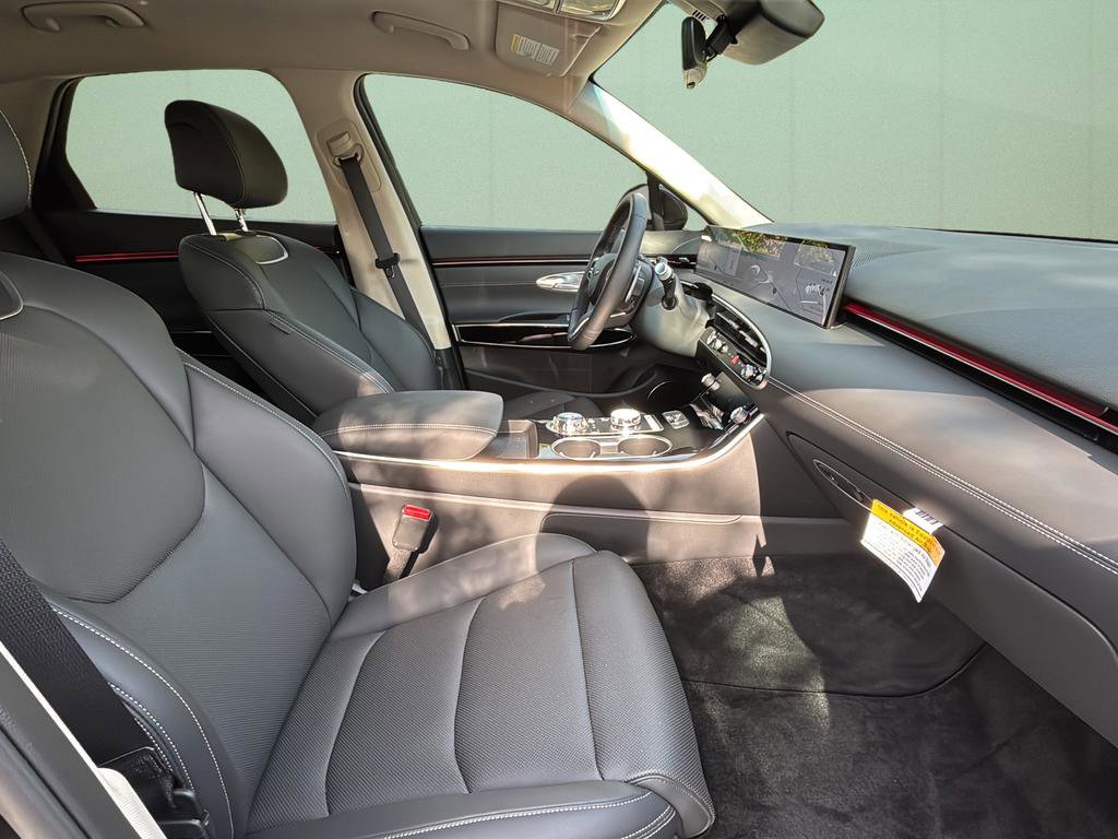 Certified 2026 Genesis GV70 2.5T image 35