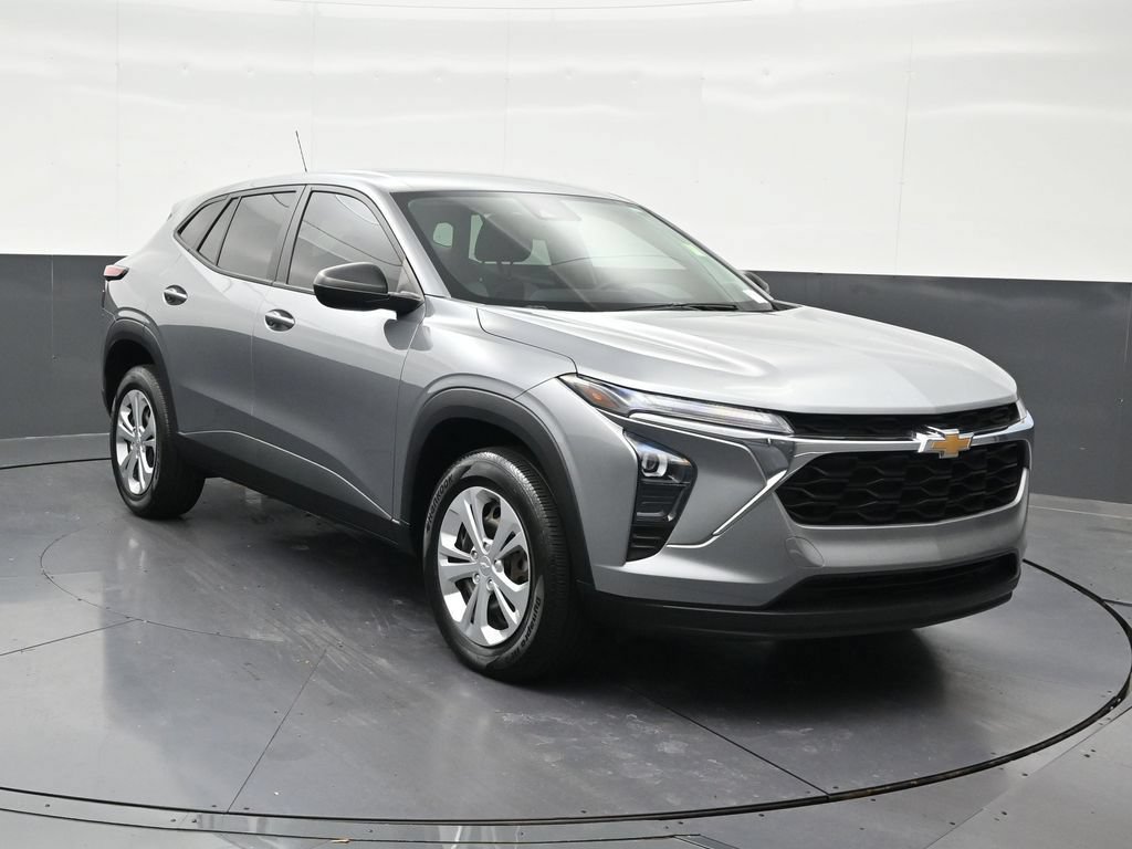Used 2024 Chevrolet Trax LS FWD image 8