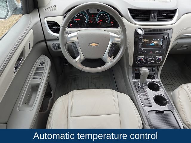 Used 2014 Chevrolet Traverse LT image 3
