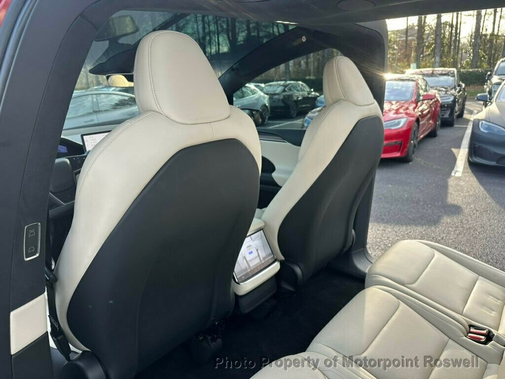 Used 2024 Tesla Model X AWD image 21