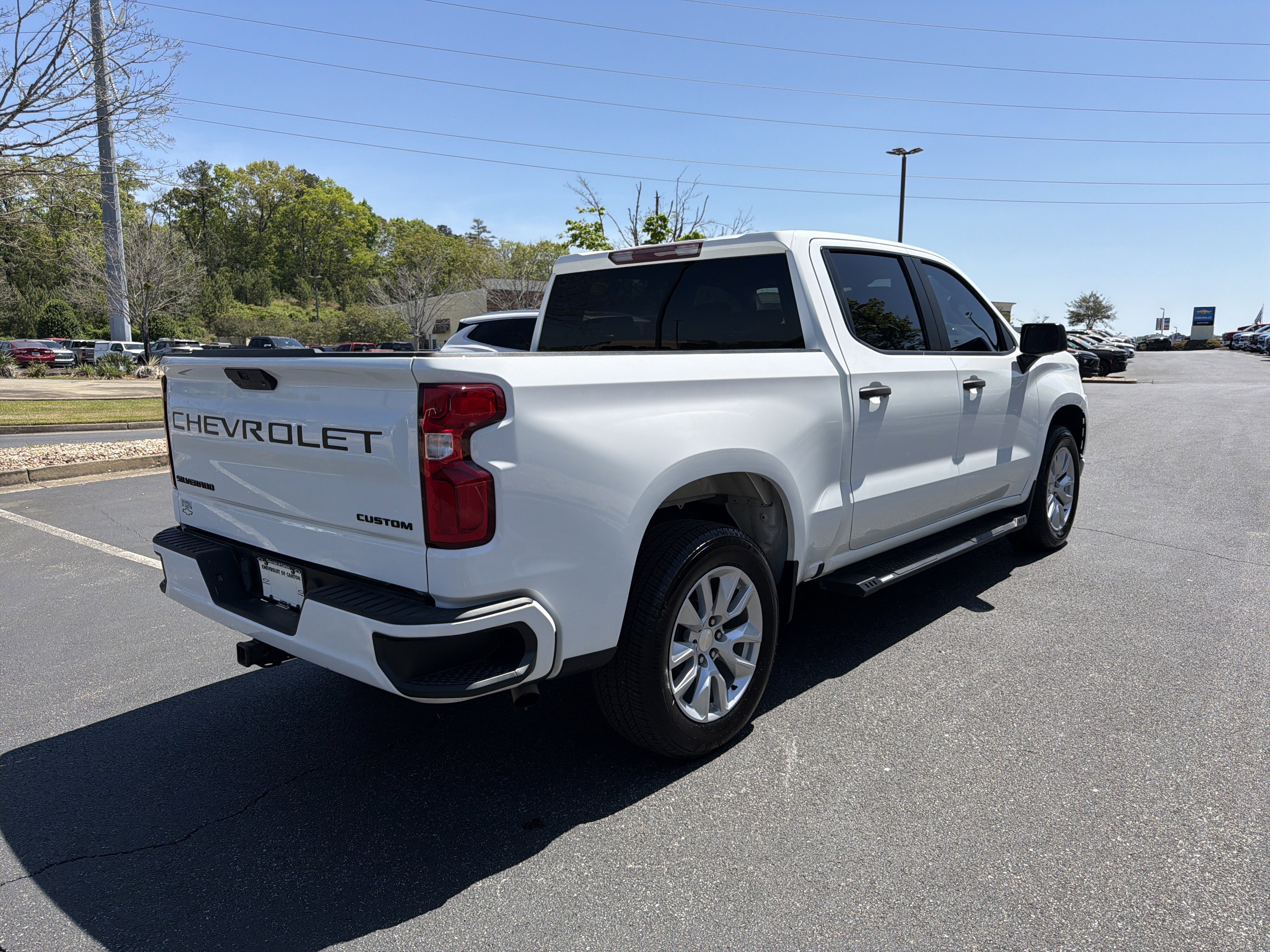 Used 2022 Chevrolet Silverado 1500 Custom w/ LPO, Dark Essentials Package RWD image 5