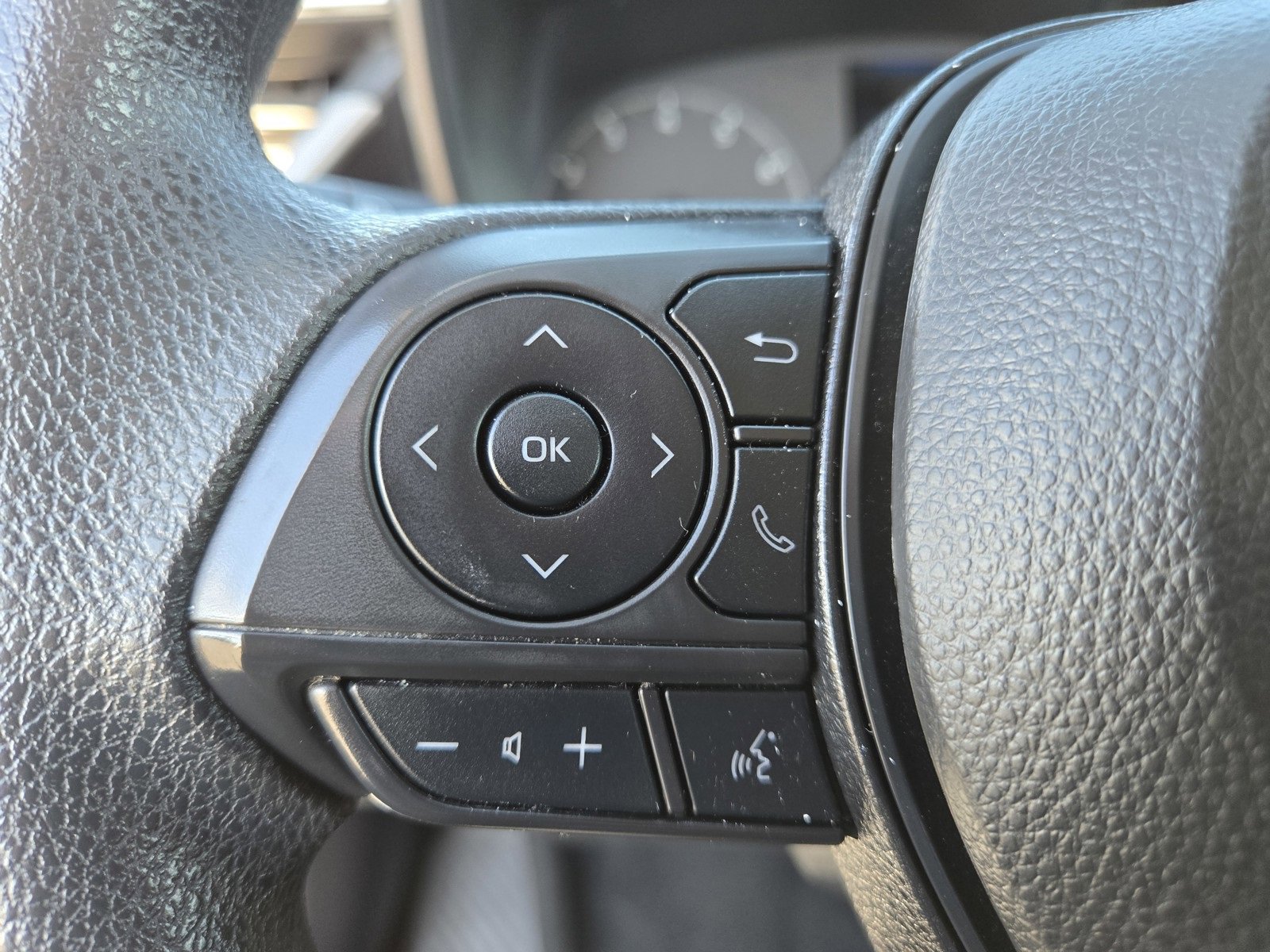 Used 2024 Toyota Corolla LE image 24