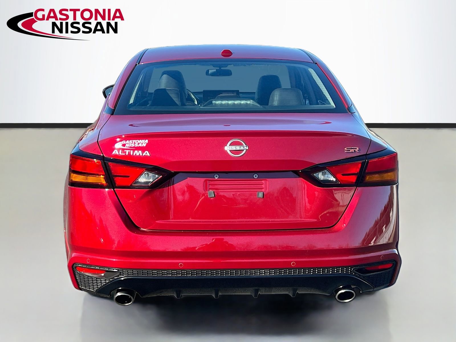 Used 2024 Nissan Altima 2.5 SR w/ SR Premium Package image 7