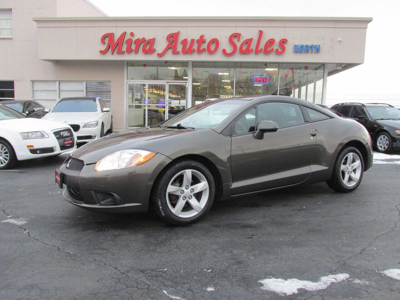 Used 2012 Mitsubishi Eclipse SE image 1