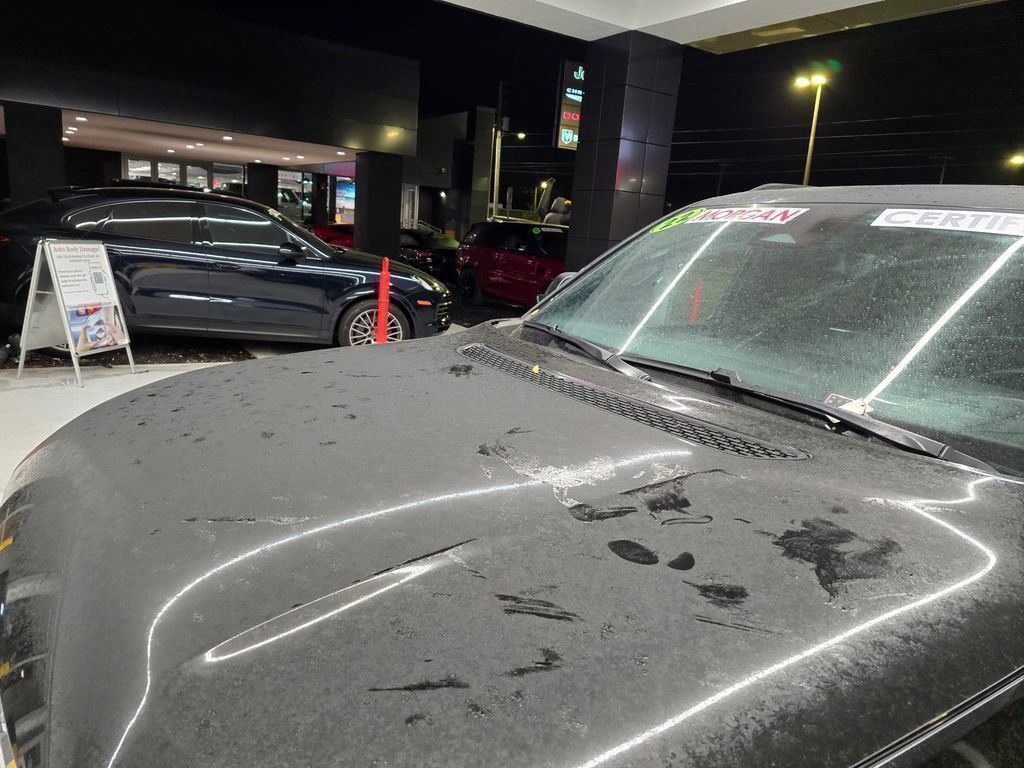 Certified 2022 Jeep Grand Wagoneer Series II w/ Convenience Group III image 10