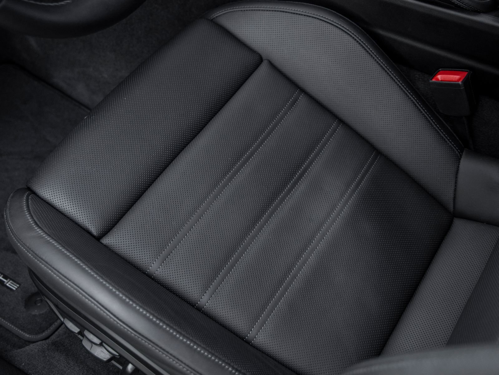 Used 2025 Porsche Panamera Turbo image 22