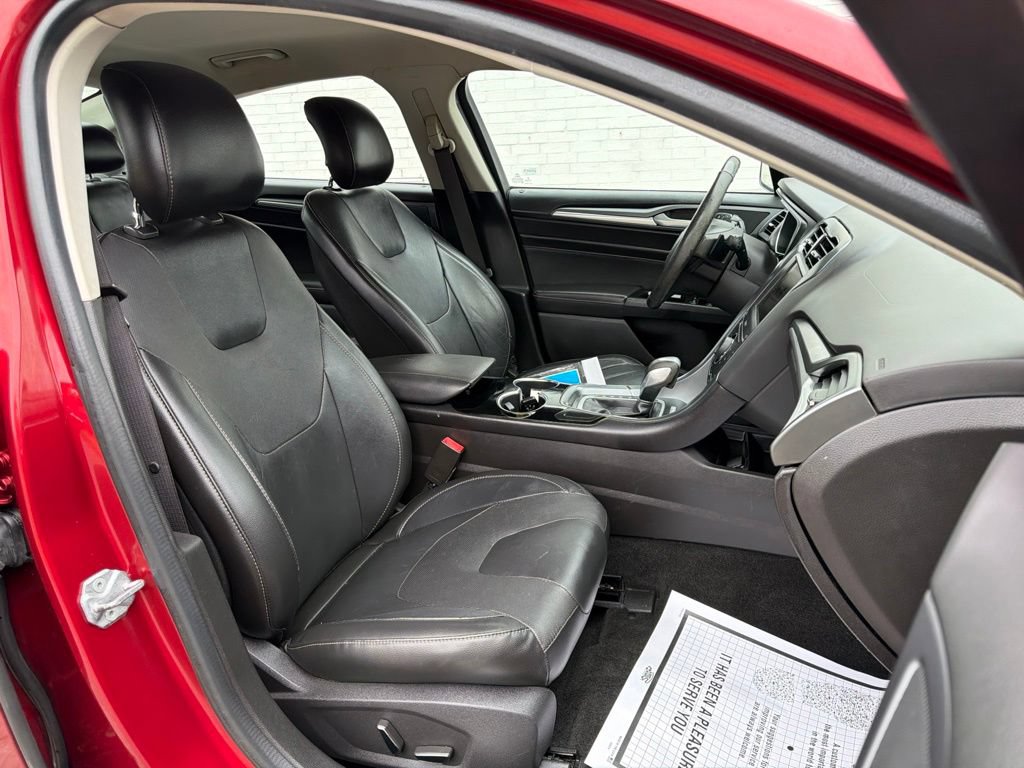 Used 2014 Ford Fusion Titanium FWD image 12