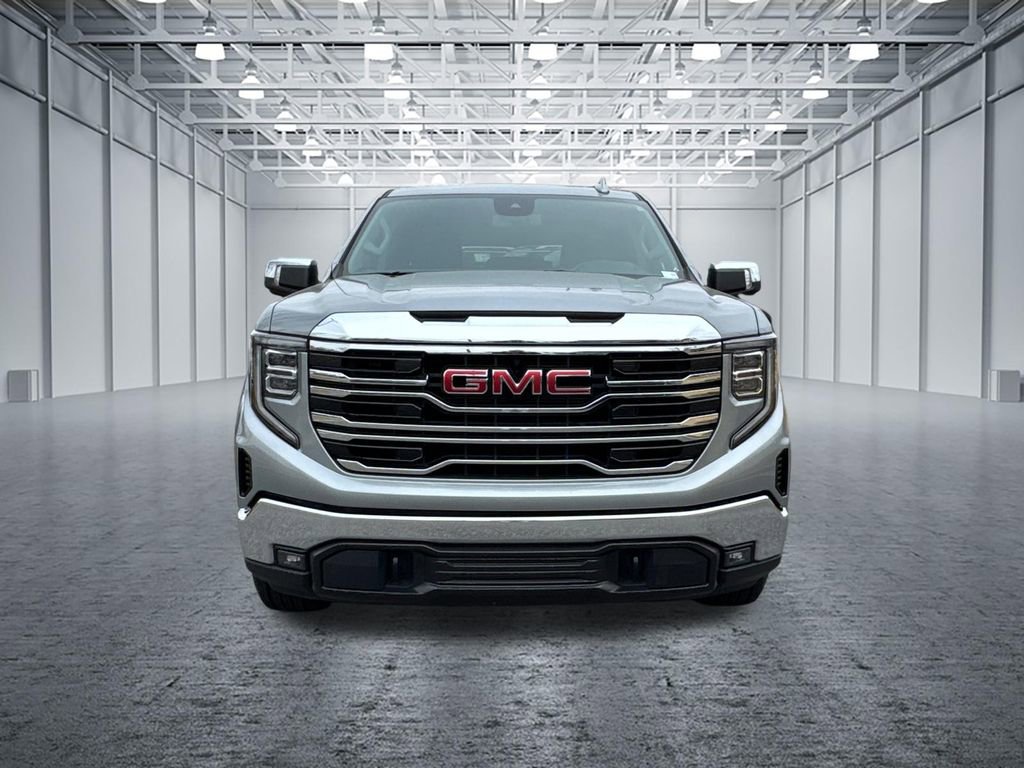 Used 2025 GMC Sierra 1500 SLT AWD/4WD image 2