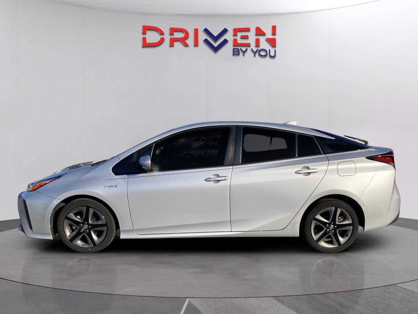 Used 2019 Toyota Prius Limited image 3