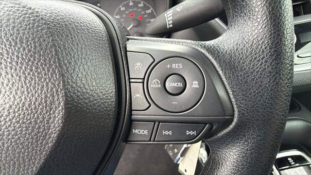 Certified 2025 Toyota Corolla LE FWD image 27
