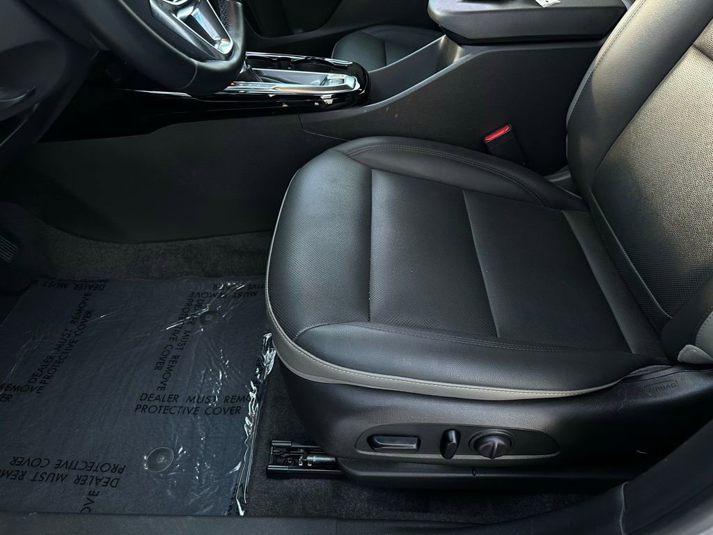 Certified 2025 Chevrolet Trax ACTIV w/ Driver Confidence Package image 13