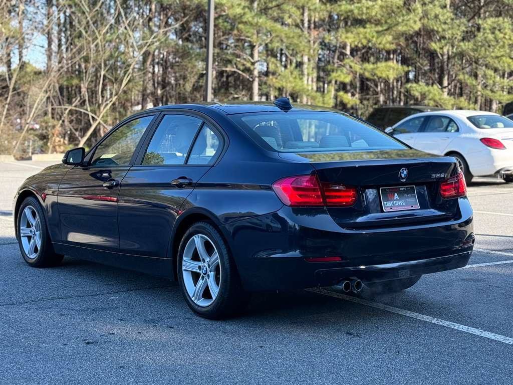 Used 2013 BMW 328i Sedan RWD image 7