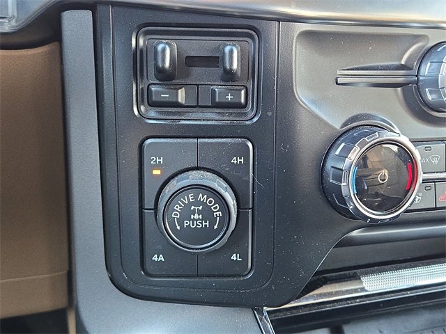 Used 2022 Ford F150 Lariat w/ Equipment Group 502A High image 12