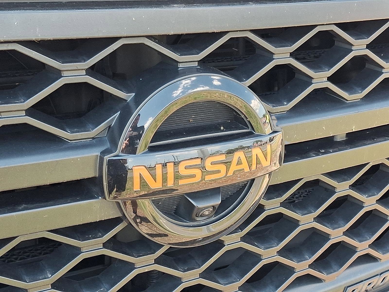 Used 2020 Nissan Titan PRO-4X w/ Pro-4x Convenience Package AWD/4WD image 12
