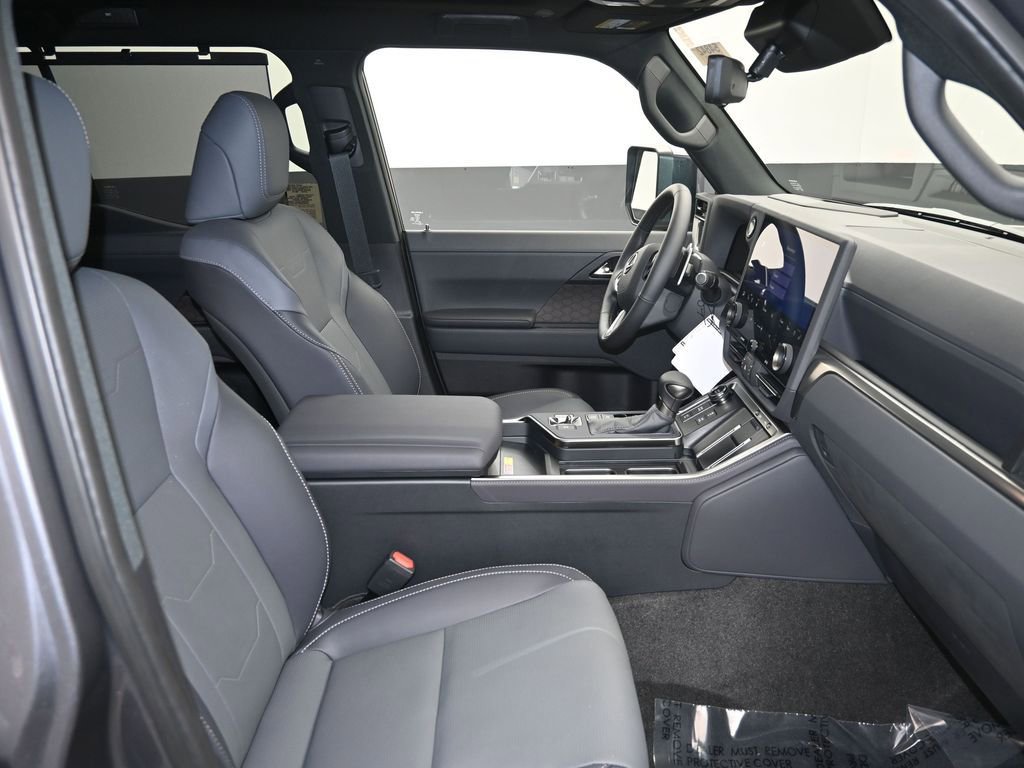 New 2025 Lexus UX 300h FWD image 10