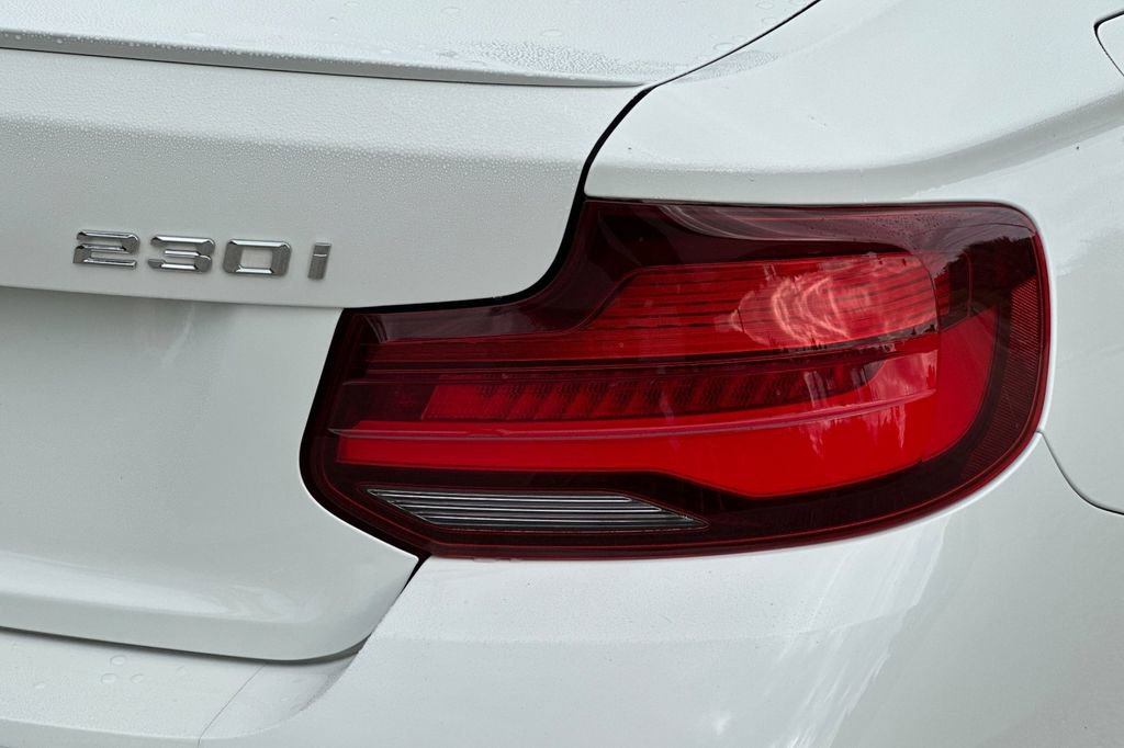 Used 2020 BMW 230i Coupe w/ M Sport Package image 32