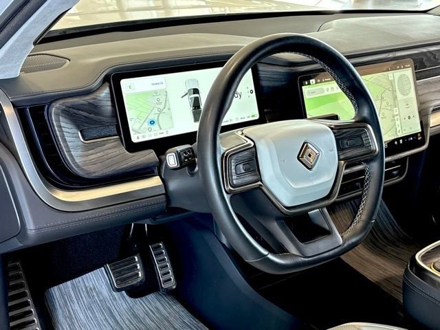 Used 2022 Rivian R1T Adventure image 21