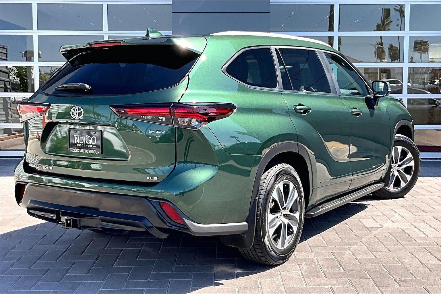 Used 2025 Toyota Highlander XLE AWD/4WD image 13