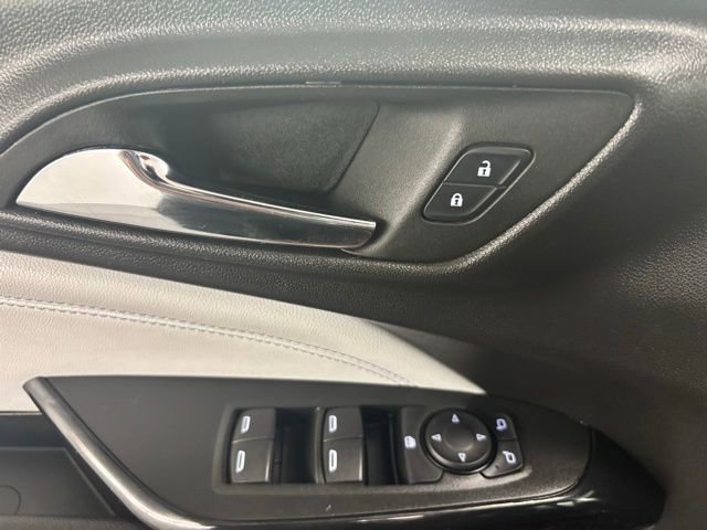 Used 2025 Chevrolet Trax LT w/ Driver Confidence Package FWD image 20