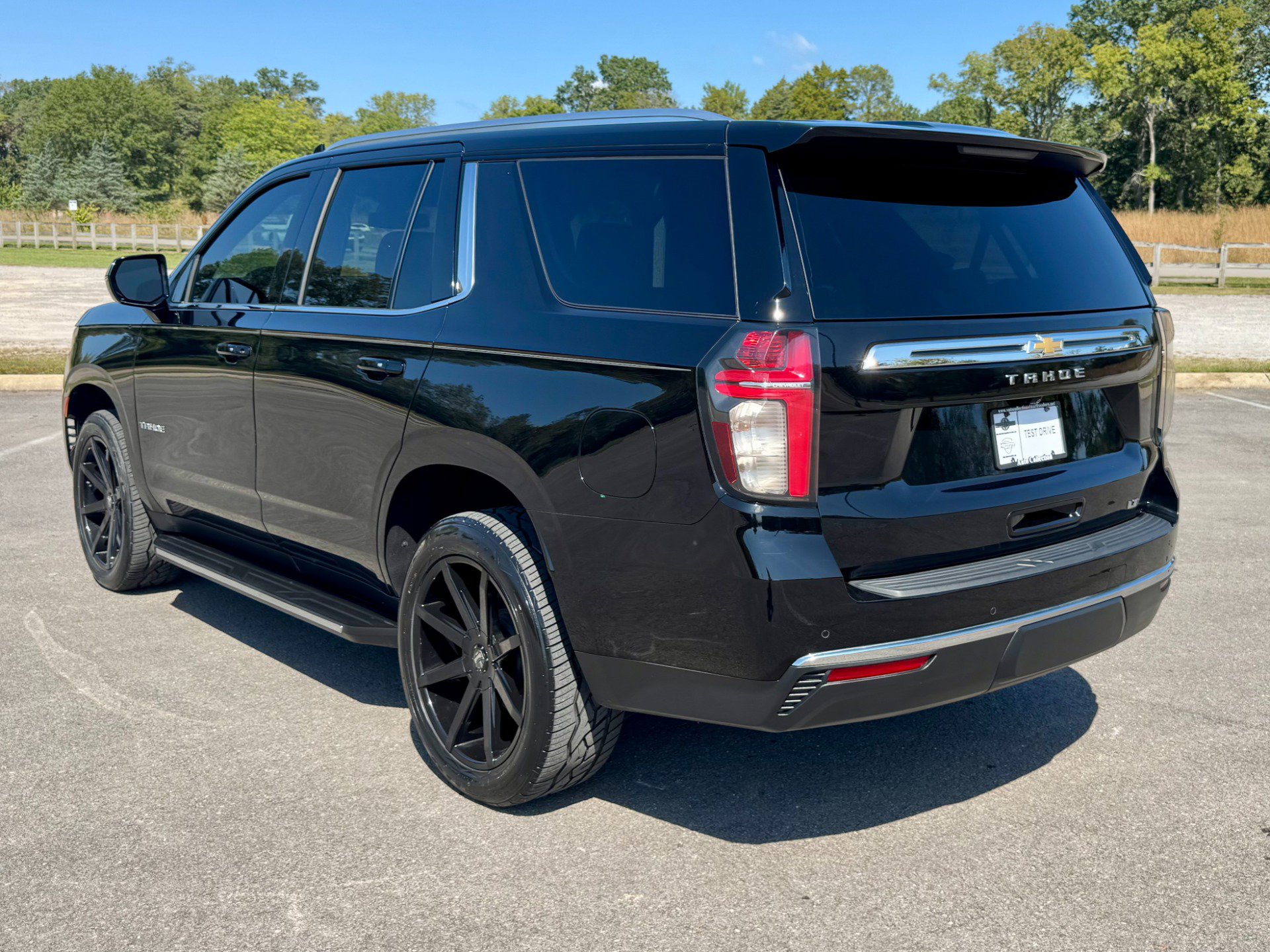 Used 2021 Chevrolet Tahoe LT image 4