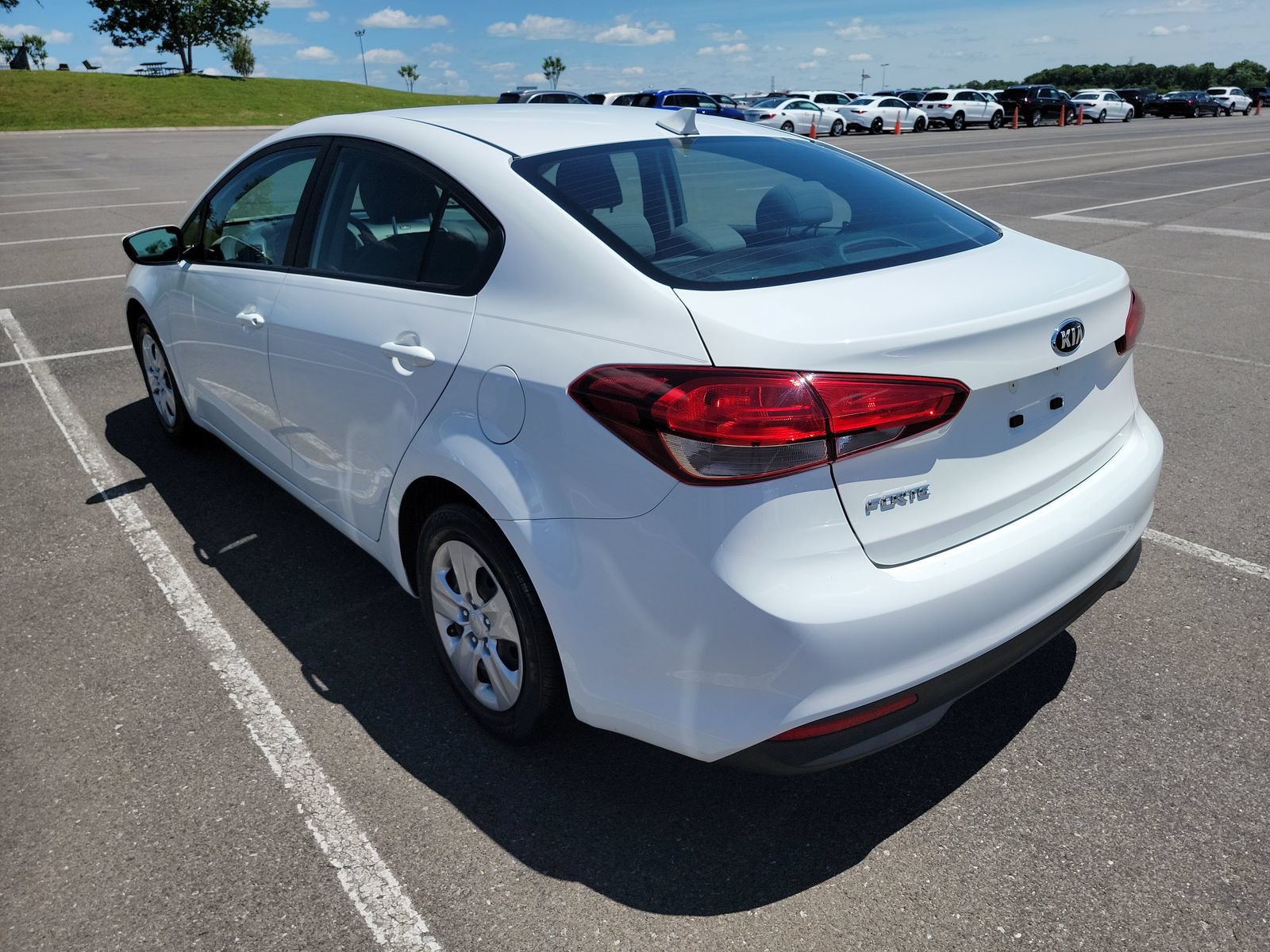 Used 2017 Kia Forte LX FWD image 8