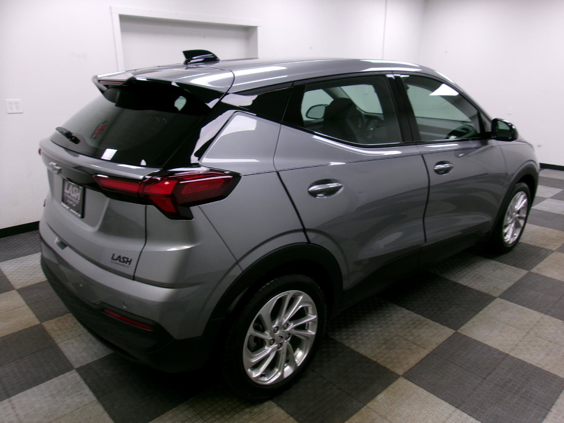 New 2027 Chevrolet Bolt LT w/ Comfort Package FWD image 12