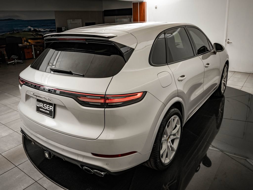Certified 2021 Porsche Cayenne Turbo AWD/4WD image 21