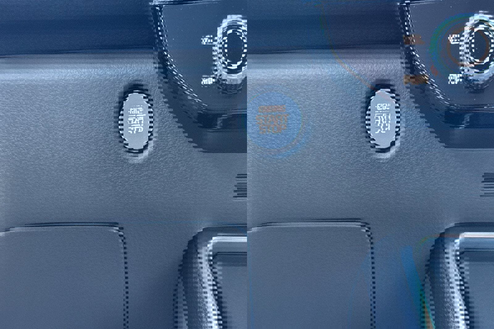 New 2026 Kia Carnival EX image 24