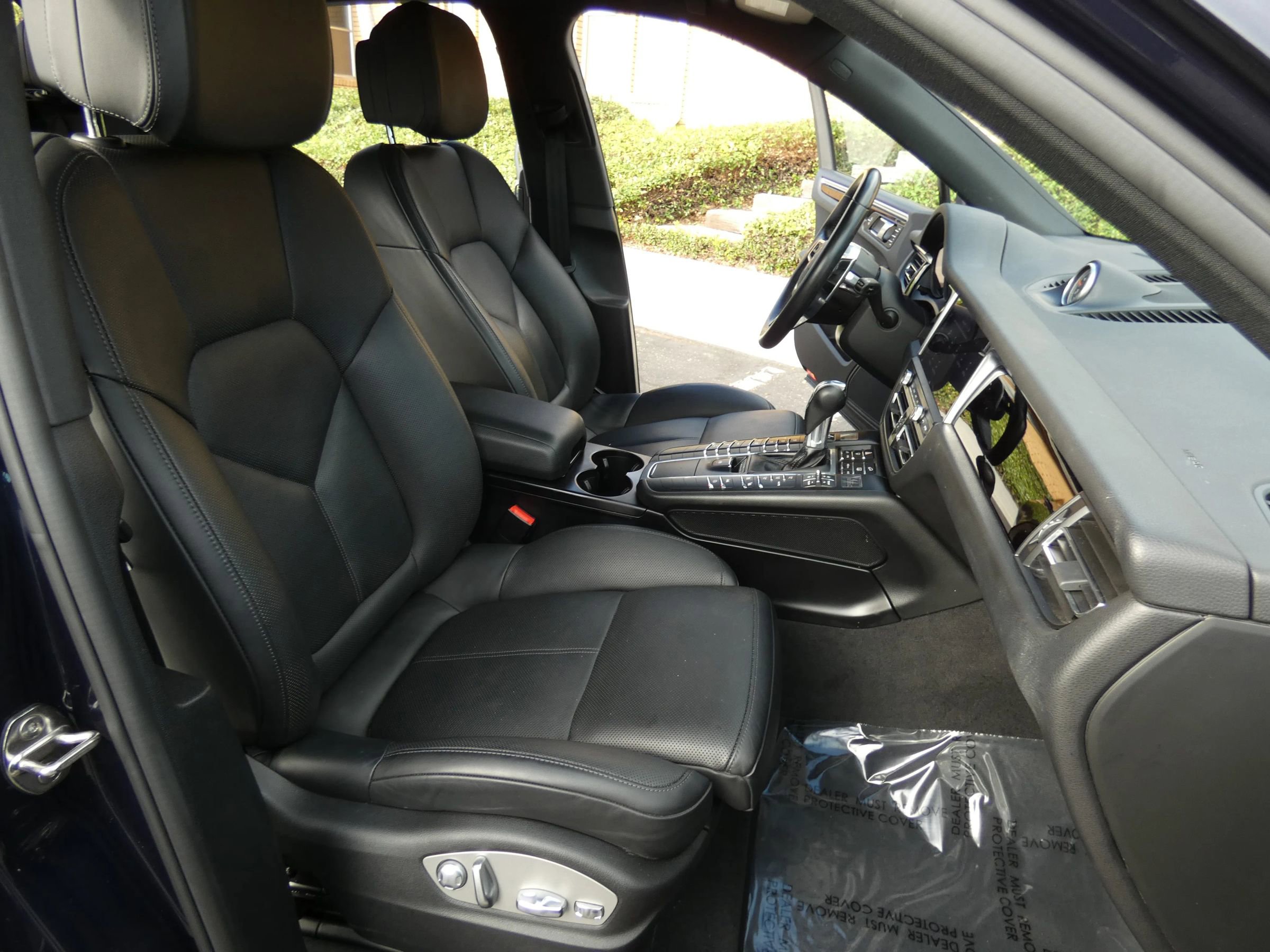 Used 2019 Porsche Macan image 30